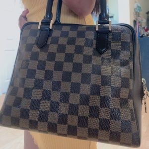 Authentic Louis Vuitton Damier Ebene Brera